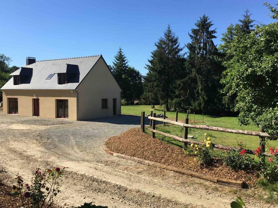 Gite De La Poupardiere, Maison De Campagne En Bordure De Riviere - 2 Nuits Minimum Villa Les Cresnays Bagian luar foto